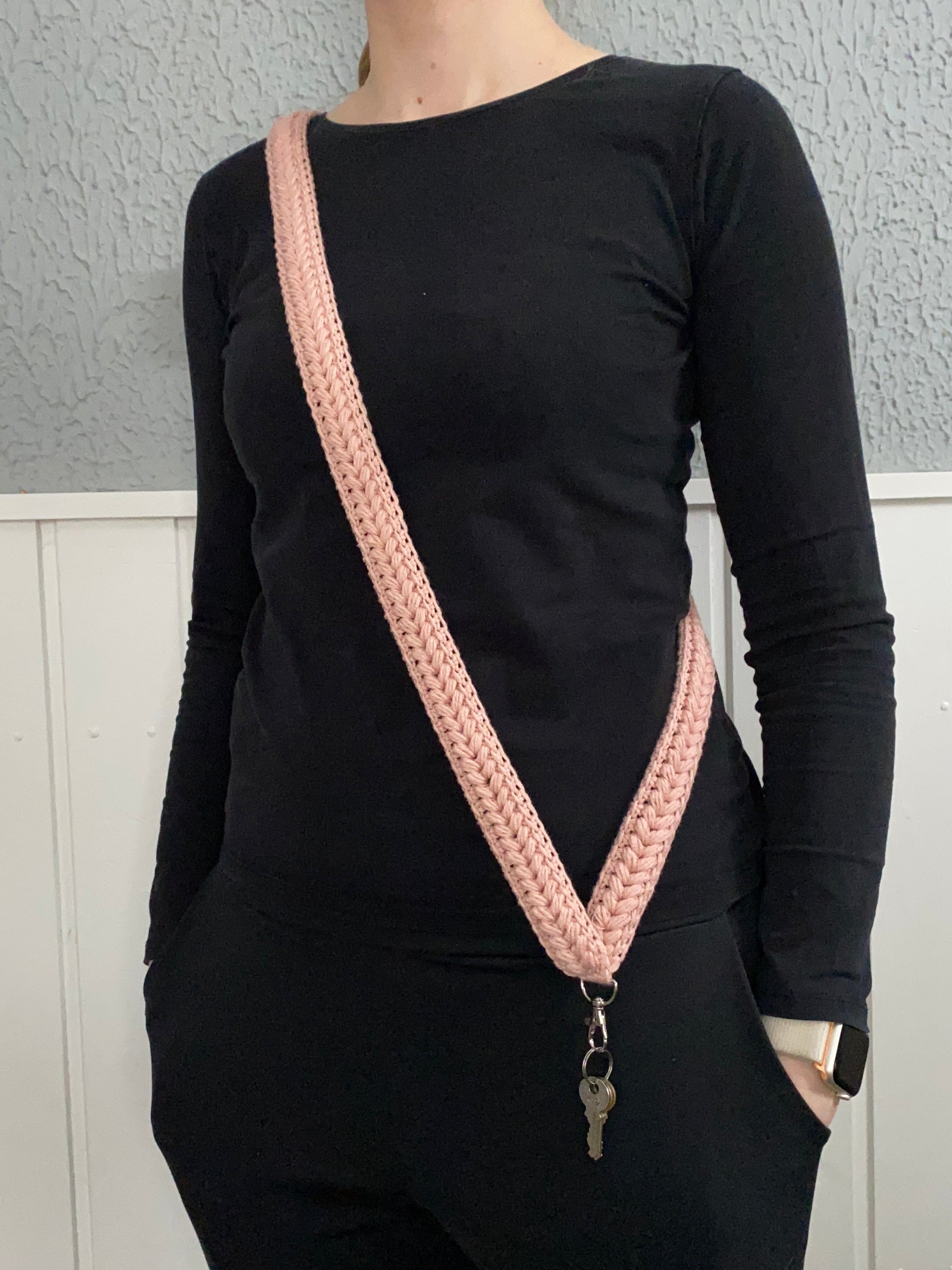 125cm, Roosa, avainnauha turvalukolla
